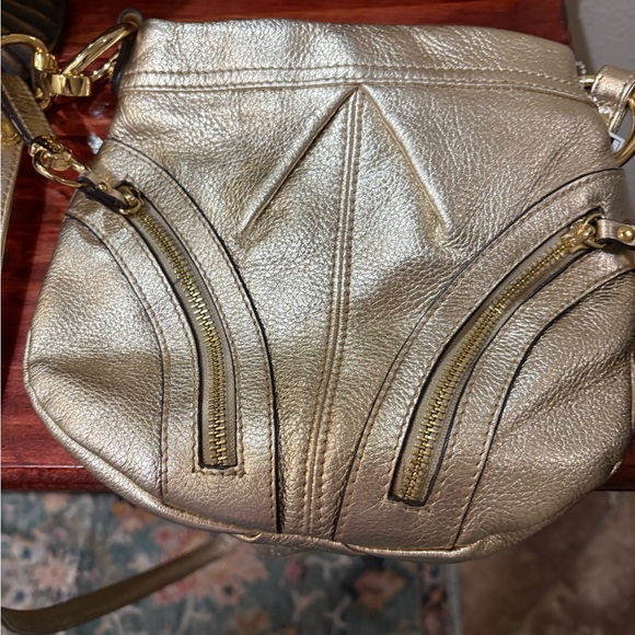 Gold Leather Crossbody Bag - Designer Style - Picture 4 of 5